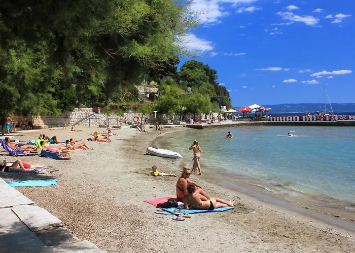 With A Parking Space - 11726 شقة